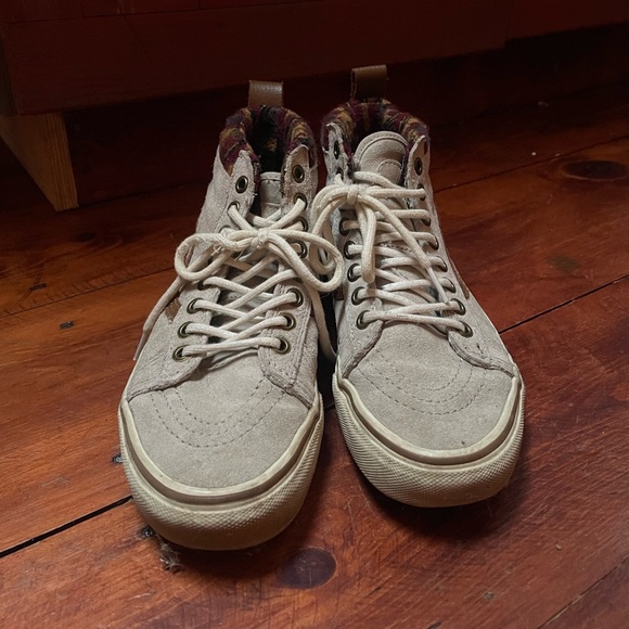 Beige Suede Hi Top Vans - 6.5W - Picture 2 of 2